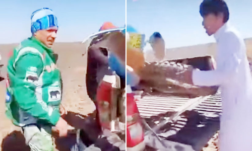 ഡ​ക​ർ റാ​ലി​ക്കി​ടെ മോ​ട്ടോ​ർ സൈ​ക്കി​ൾ ത​ക​ർ​ന്ന മ​ത്സ​രാ​ർ​ഥി​ക്ക്​ തു​ണ​യാ​യി​ സൗ​ദി യു​വാ​ക്ക​ൾ