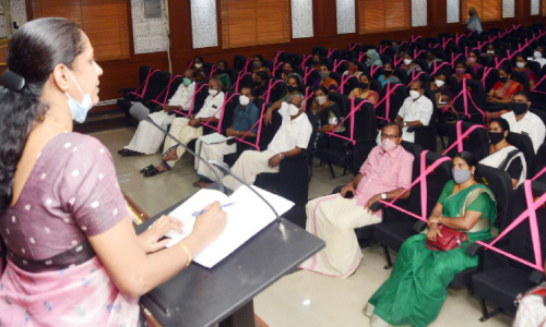 പരീക്ഷയെ സധൈര്യം നേരിടാന്‍ ആശങ്ക വേണ്ട അരികിലുണ്ട് പദ്ധതിയുമായി ജില്ല പഞ്ചായത്ത്