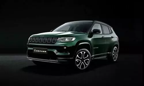 ​അവസാനം ജീപ്പ്​ കോമ്പസും നവീകരിക്കുന്നു; ഇനിമുതൽ കണക്​ടഡ്​ കാർ