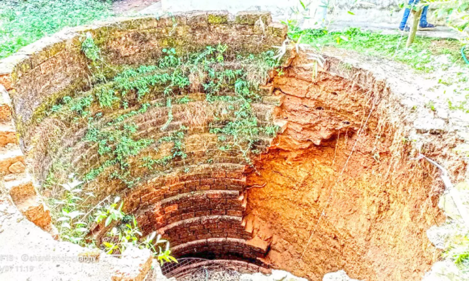 തലശ്ശേരിയിൽ കിണർ ഇടിഞ്ഞു; പൊലീസുകാരുടെ കുടിവെള്ളം മുട്ടി