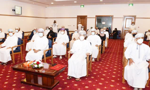 ഇ​ന്ധ​ന സ്​​റ്റേ​ഷ​നു​ക​ളി​ലെ മാ​നേ​ജ​ർ ത​സ്​​തി​ക​ക​ൾ സ്വ​ദേ​ശി​വ​ത്​​ക​രി​ക്കു​ന്നു