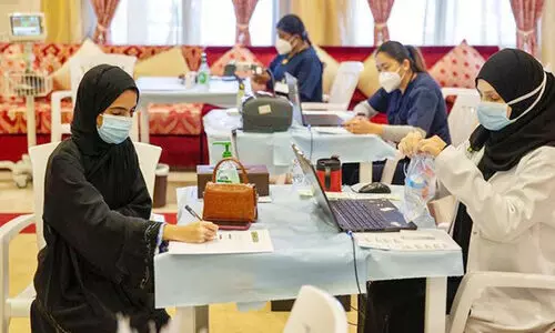 കോ​വി​ഡ് വാ​ക്സി​ൻ വി​ത​ര​ണം: അ​ബൂ​ദ​ബി​യി​ൽ 97 കേ​ന്ദ്ര​ങ്ങ​ൾ സ​ജ്ജം