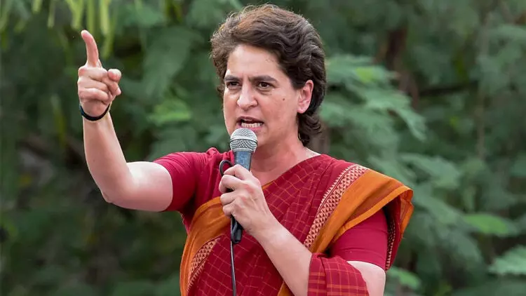 ബദൗൻ കൂട്ടബലാത്സംഗക്കൊല: വനിതാ കമ്മീഷനെതിരെ പ്രിയങ്ക ഗാന്ധി