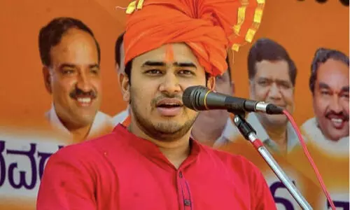 കി​ട​ക്ക ബു​ക്ക് ചെ​യ്യു​ന്ന​തി​ൽ അ​ഴി​മ​തി; എം.​പി തേ​ജ​സ്വി സൂ​ര്യ​യെ അ​റ​സ്​​റ്റ് ചെ​യ്യ​ണ​മെ​ന്ന് കോ​ൺ​ഗ്ര​സ്​