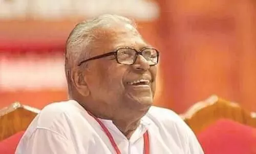 vs achuthanandan