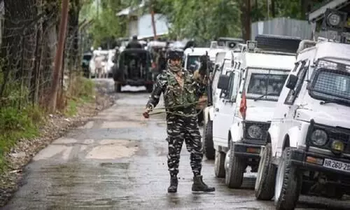 സൈ​നി​ക ഉ​ദ്യോ​ഗ​സ്​​ഥ​ൻ വ്യാ​ജ ഏ​റ്റു​മു​ട്ട​ൽ ന​ട​ത്തി​യ​ത്​ 20 ല​ക്ഷം ത​ട്ടാ​നെ​ന്ന്​ കു​റ്റ​പ​ത്രം