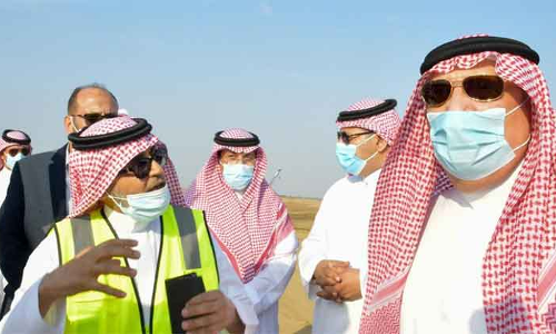 നിർമാണം നടക്കുന്ന ജീസാൻ വിമാനത്താവളം ഗവർണർ സന്ദർശിച്ചു