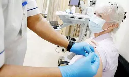 രാജ്യത്ത് കോവിഡ് വാക്സിൻ വിപ്ലവം തുടരുന്നു: ദിവസവും വാക്സിൻ സ്വീകരിക്കുന്നത് അരലക്ഷത്തിലേറെ പേർ