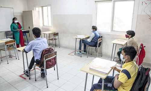 അടുത്ത ആഴ്ചയോടെ രാജ്യത്തെ പകുതി വിദ്യാർഥികളും സ്കൂളിലെത്തും