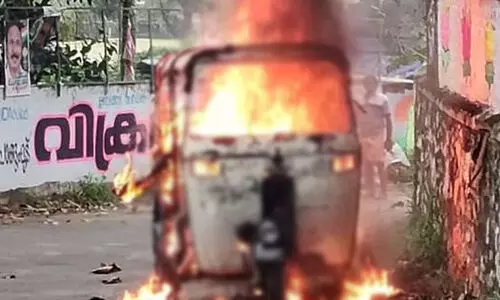 ജോലിയിൽനിന്ന് പിരിച്ചുവിട്ട സ്കൂൾ ബസ് ഡ്രൈവർ ജീവനൊടുക്കി