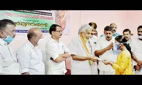 പ്രതിസന്ധികൾ തരണംചെയ്തത് പ്രവാസി സംഘടനകളുടെ പ്രവർത്തനം മൂലം -ഉമ്മൻ ചാണ്ടി പ്രതിസന്ധികൾ തരണംചെയ്തത് പ്രവാസി സംഘടനകളുടെ പ്രവർത്തനം മൂലം -ഉമ്മൻ ചാണ്ടി