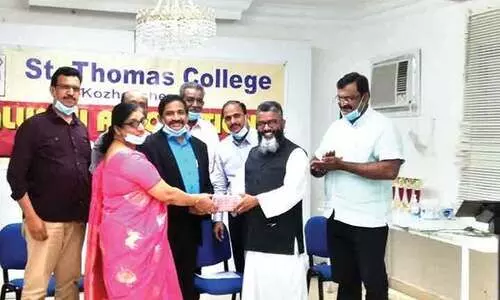 കോ​ഴ​ഞ്ചേ​രി സെൻറ്​ തോ​മ​സ് കോ​ള​ജ് അ​ലു​മ്​​നി സം​ഗ​മ​വും യാ​ത്ര​യ​യ​പ്പും