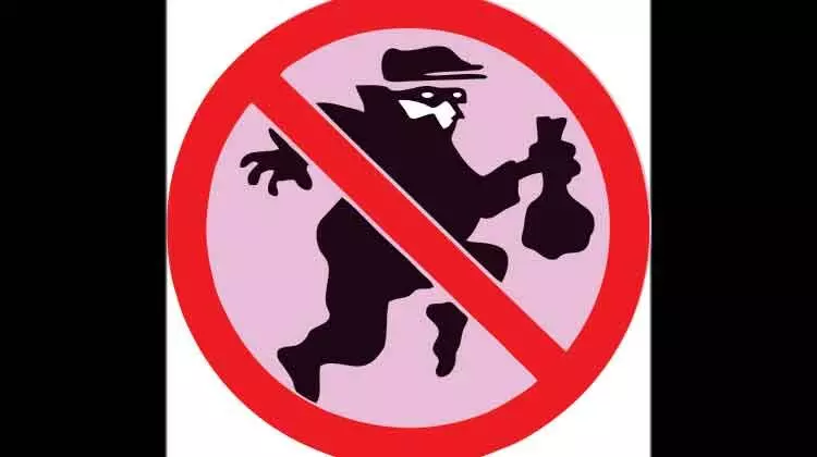 അമ്പലമൂലയില്‍ വിളവെടുത്ത ഇഞ്ചി മോഷണം പോയി