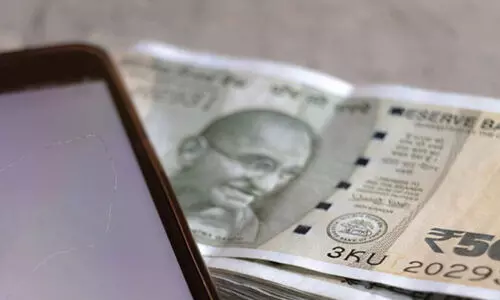 ഓട്ടോ ഡ്രൈവറെ കബളിപ്പിച്ച് അജ്ഞാതൻ പണവും മൊ​െബെലുമായി മുങ്ങി