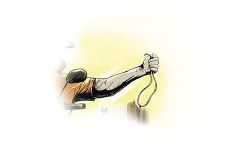 സിഗരറ്റ്​ വാങ്ങാനെത്തിയ യുവാവ് മാല പൊട്ടിച്ച്​ കടന്നു