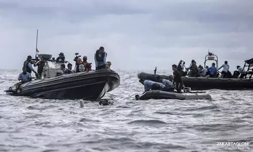കടലിൽ തകർന്നുവീണ ഇന്തോനേഷ്യൻ വിമാനത്തിന്‍റെ ബ്ലാക് ബോക്സ് കണ്ടെടുത്തു