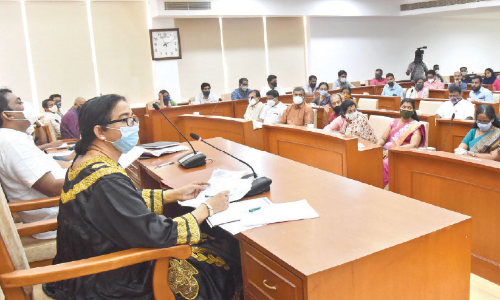 മിഠായിത്തെരുവിലെ വാഹന വിലക്ക്​ ചർച്ച ചെയ്യുമെന്ന്​ കോ​ഴി​ക്കോ​ട്​ മേയർ