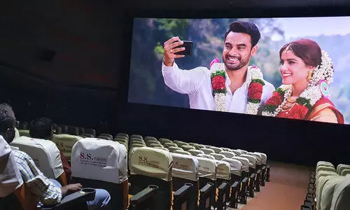 സി​നി​മ തി​യ​റ്റ​റു​ക​ൾ