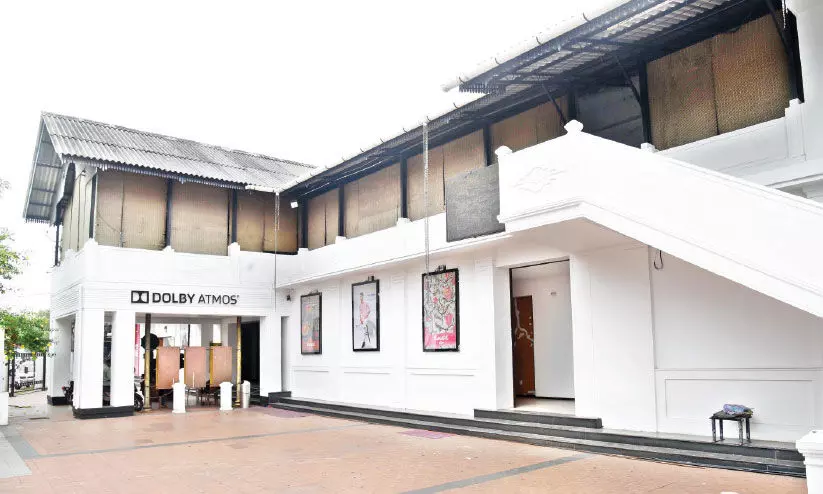 crown thetre calicut