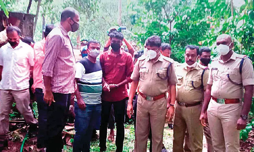 വയോധികയുടെ മരണം കൊലപാതകം; പരിചാരികയുടെ കൊച്ചുമകനും അയൽവാസിയുമായ 20കാരൻ പിടിയിൽ വയോധികയുടെ മരണം കൊലപാതകം; പരിചാരികയുടെ കൊച്ചുമകനും അയൽവാസിയുമായ 20കാരൻ പിടിയിൽ