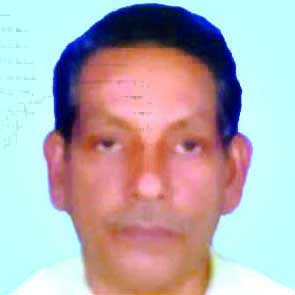 വേ​ലാ​യു​ധ​ന്‍