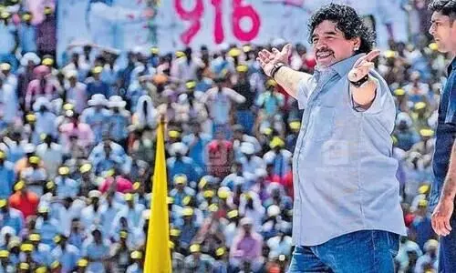 മ​റ​ഡോ​ണ​ക്ക്​ ക​ണ്ണൂ​രി​ൽ പ്ര​തി​മ ഒ​രു​ങ്ങു​ന്നു