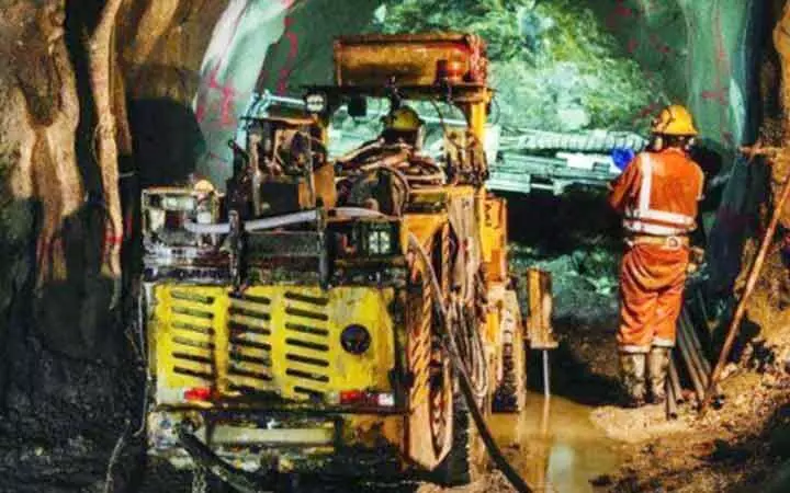 വ്യ​വ​സാ​യ, ഖ​ന​ന മേ​ഖ​ല​യി​ൽ സൗ​ദി​വ​ത്​​ക​ര​ണം:  39,404 സ്വ​ദേ​ശി​ക​ൾ​ക്ക്​ ജോ​ലി ​ല​ഭി​ച്ചു