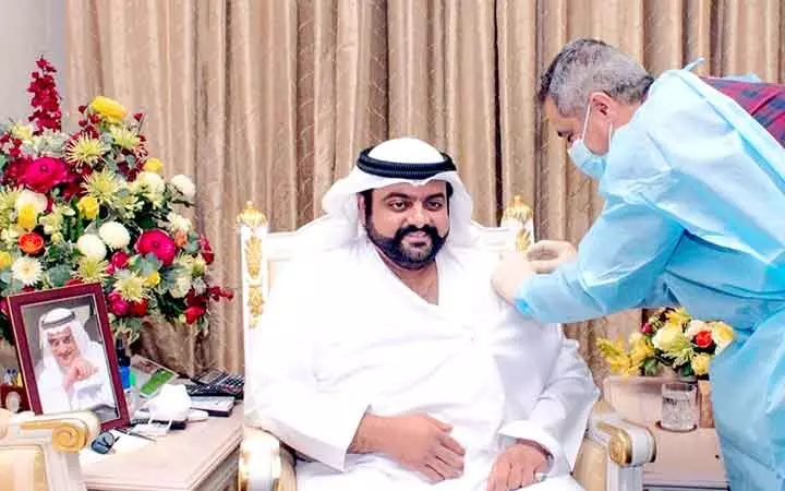 ഫു​ജൈ​റ കി​രീ​ടാ​വ​കാ​ശി കോ​വി​ഡ് വാ​ക്സി​ൻ സ്വീ​ക​രി​ച്ചു