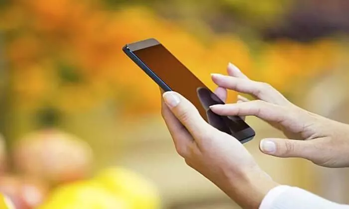 വിദ്യാർഥിനികൾക്ക്​ വിഡിയോ കാളും സന്ദേശവും; അധ്യാപകനെതിരായ റിപ്പോർട്ട്​ സർക്കാറിന്​ കൈമാറി