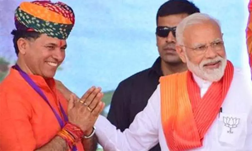 റിപബ്ലിക് ദിന കർഷകറാലി മാറ്റണമെന്ന് കേന്ദ്ര മന്ത്രി; ആഘോഷം തടസ്സപ്പെട്ടാൽ ലോകത്തിന് തെറ്റായ സന്ദേശം നൽകും റിപബ്ലിക് ദിന കർഷകറാലി മാറ്റണമെന്ന് കേന്ദ്ര മന്ത്രി; ആഘോഷം തടസ്സപ്പെട്ടാൽ ലോകത്തിന് തെറ്റായ സന്ദേശം നൽകും