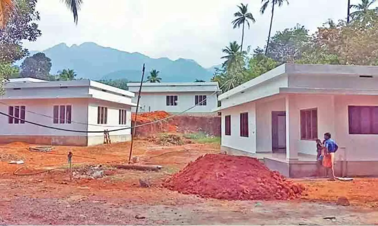 വിലങ്ങാട് ഉരുള്‍പൊട്ടല്‍ ദുരിതബാധിതരുടെ പുനരധിവാസം: 11 വീടുകളുടെ നിര്‍മാണം അന്തിമ ഘട്ടത്തില്‍