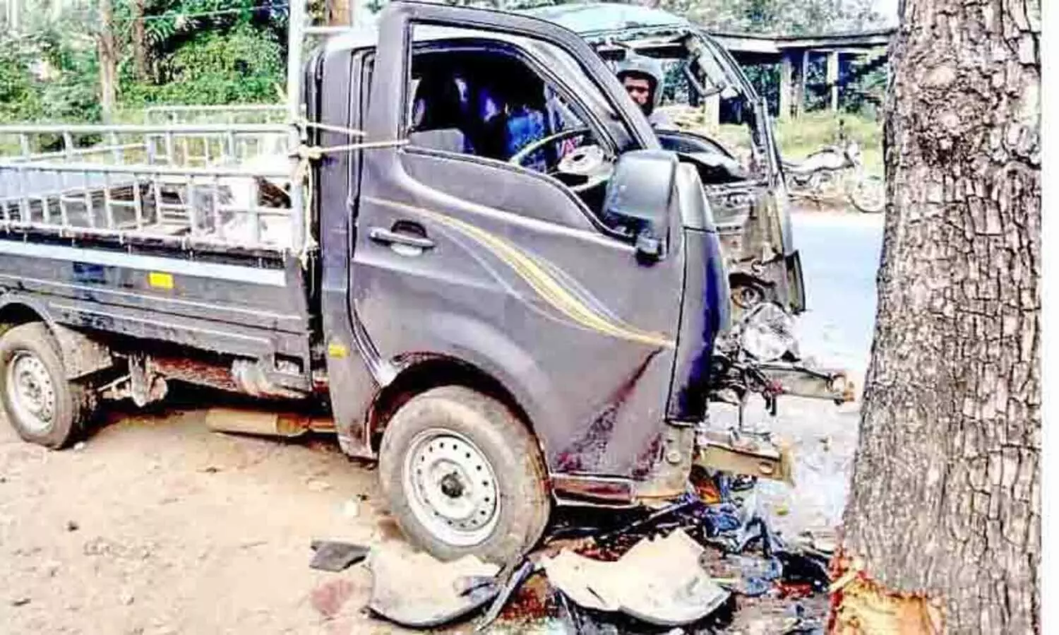 വാ​ഹ​നാ​പ​ക​ടം; മ​ണി​ക്കൂ​റു​ക​ൾ​ക്കി​ടെ പൊ​ലി​ഞ്ഞ​ത് നാ​ലു ജീ​വ​നു​ക​ൾ