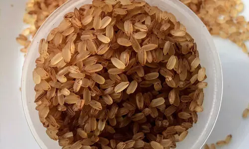 നീല, വെള്ള റേഷൻ കാർഡുകാർക്ക് 15 രൂപക്ക് 10 കിലോ അധിക അരി നീല, വെള്ള റേഷൻ കാർഡുകാർക്ക് 15 രൂപക്ക് 10 കിലോ അധിക അരി