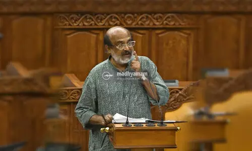 ക്ഷേമ പെൻഷൻ 1600 രൂപയാക്കി; തൊഴിലിനും ഉന്നത വിദ്യാഭ്യാസത്തിനും ബജറ്റിൽ ഊന്നൽ ക്ഷേമ പെൻഷൻ 1600 രൂപയാക്കി; തൊഴിലിനും ഉന്നത വിദ്യാഭ്യാസത്തിനും ബജറ്റിൽ ഊന്നൽ