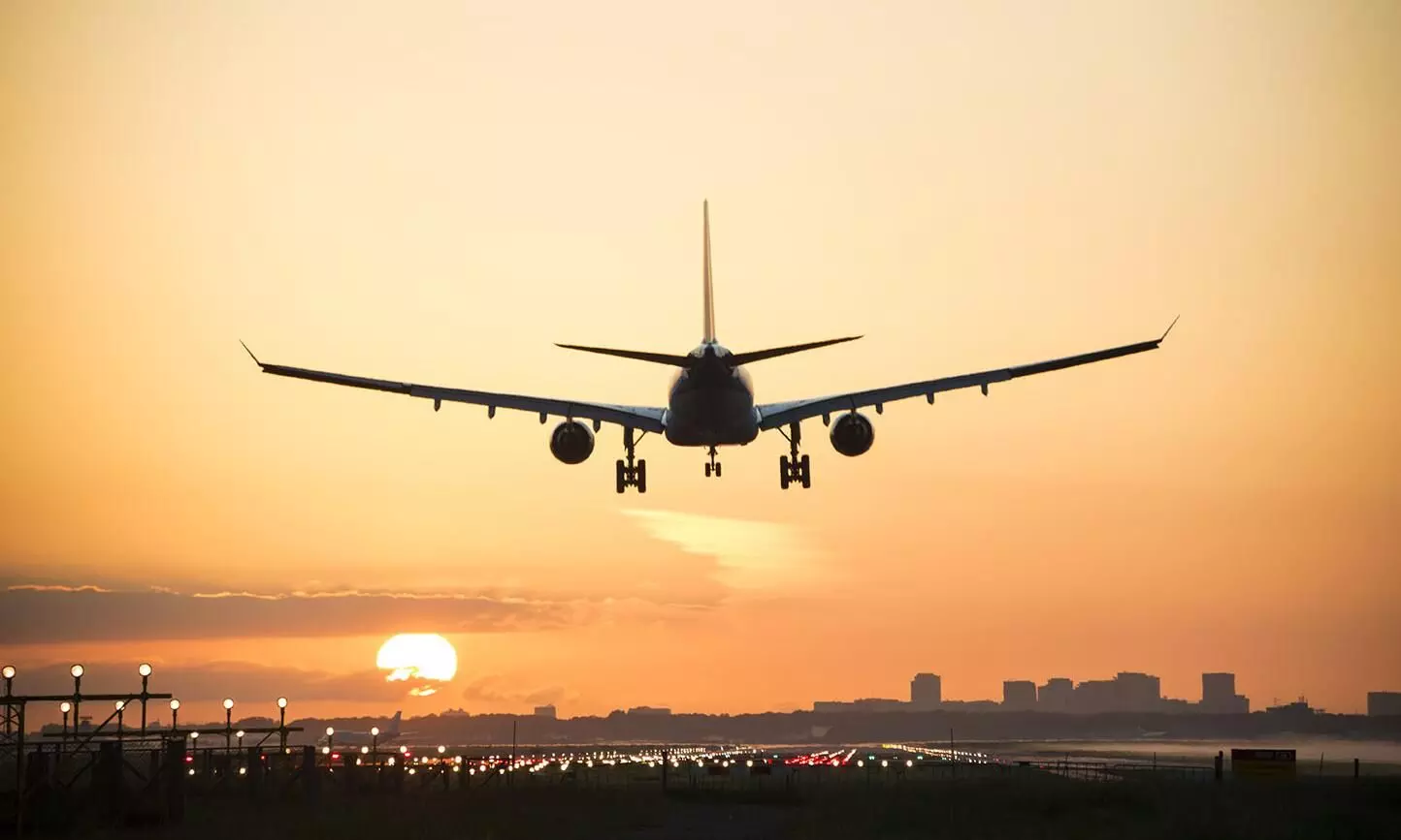 പ്രവാസി പെൻഷൻ 3000 രൂപയാക്കും, പ്രവാസി ക്ഷേമനിധിക്ക് 9 കോടി