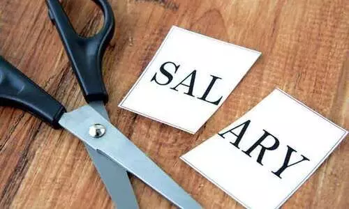 ശമ്പളം ലഭിക്കുന്നില്ല; വനം വകുപ്പിലെ വാച്ചര്മാര് അനിശ്ചിതകാല സമരത്തിലേക്ക് ശമ്പളം ലഭിക്കുന്നില്ല; വനം വകുപ്പിലെ വാച്ചര്മാര് അനിശ്ചിതകാല സമരത്തിലേക്ക്