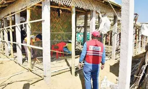 ബം​ഗ്ലാ​ദേ​ശി​ൽ ദു​രി​ത​ത്തി​ല​ക​പ്പെ​ട്ട​വ​ർ​ക്ക്   ത​ണ​ലേ​കി ഖ​ത്ത​ർ റെ​ഡ്ക്ര​സ​ൻ​റ്