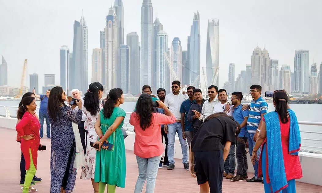 ഇന്ത്യൻ പ്രവാസികൾ ഏറ്റവും കൂടുതൽ യു.എ.ഇയിൽ; യു.എസും സൗദി അറേബ്യയും രണ്ടും മൂന്നും സ്ഥാനങ്ങളിൽ ഇന്ത്യൻ പ്രവാസികൾ ഏറ്റവും കൂടുതൽ യു.എ.ഇയിൽ; യു.എസും സൗദി അറേബ്യയും രണ്ടും മൂന്നും സ്ഥാനങ്ങളിൽ