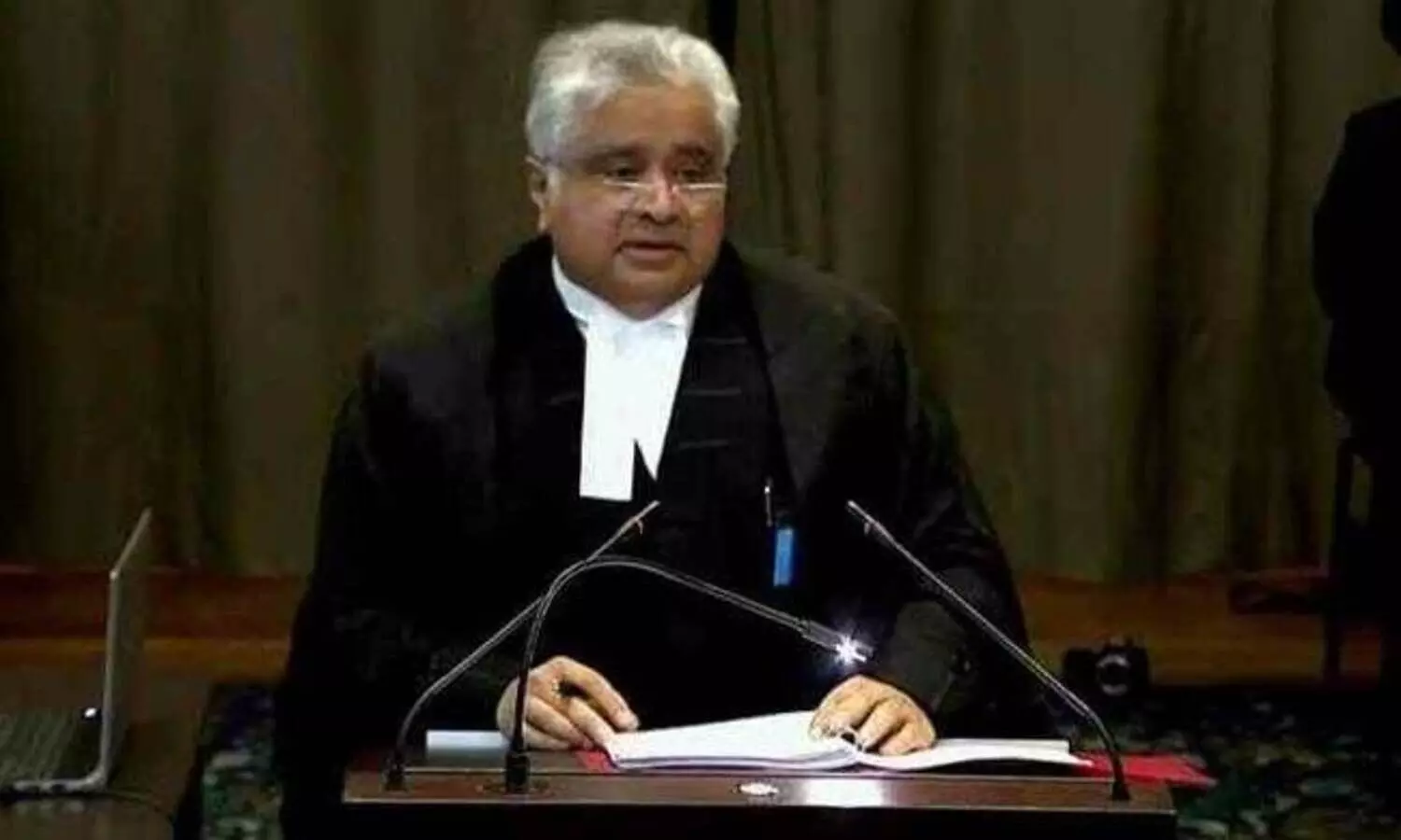 കോടതികളെ പൊതുജനങ്ങൾക്ക്​ വിമർശിക്കാൻ സാധിക്കണമെന്ന്​ ഹരീഷ്​ സാൽവെ