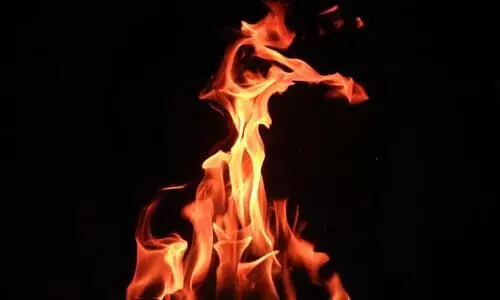 കല്യാണപ്പന്തലിന് തീപിടിച്ചു