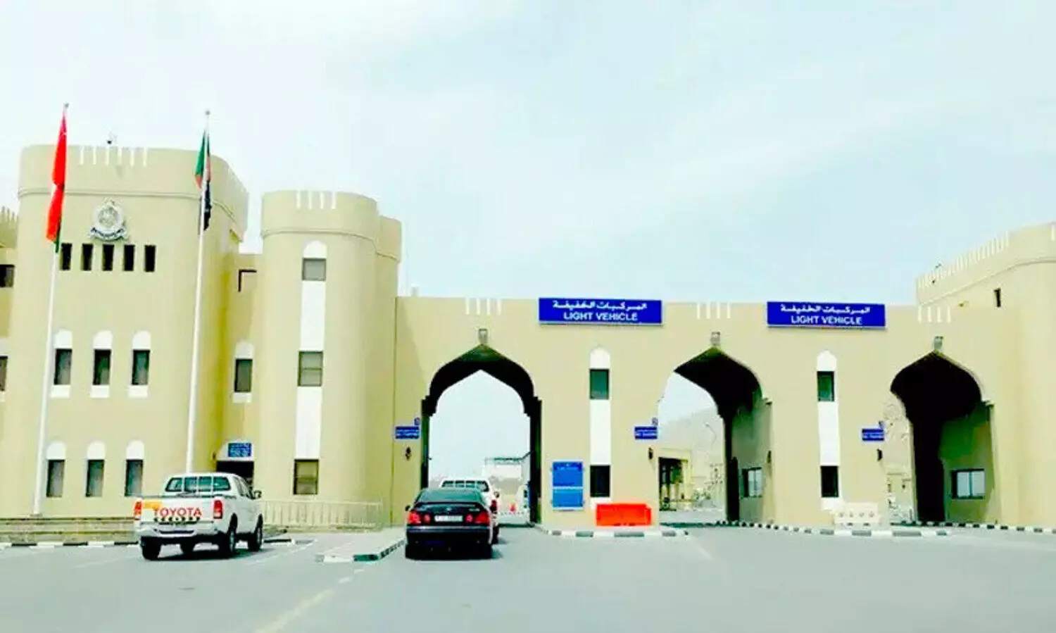 കോ​വി​ഡ്​ : ഒ​മാ​െൻറ ക​ര അ​തി​ർ​ത്തി​ക​ൾ ഇ​ന്നു മു​ത​ൽ അ​ട​ക്കും