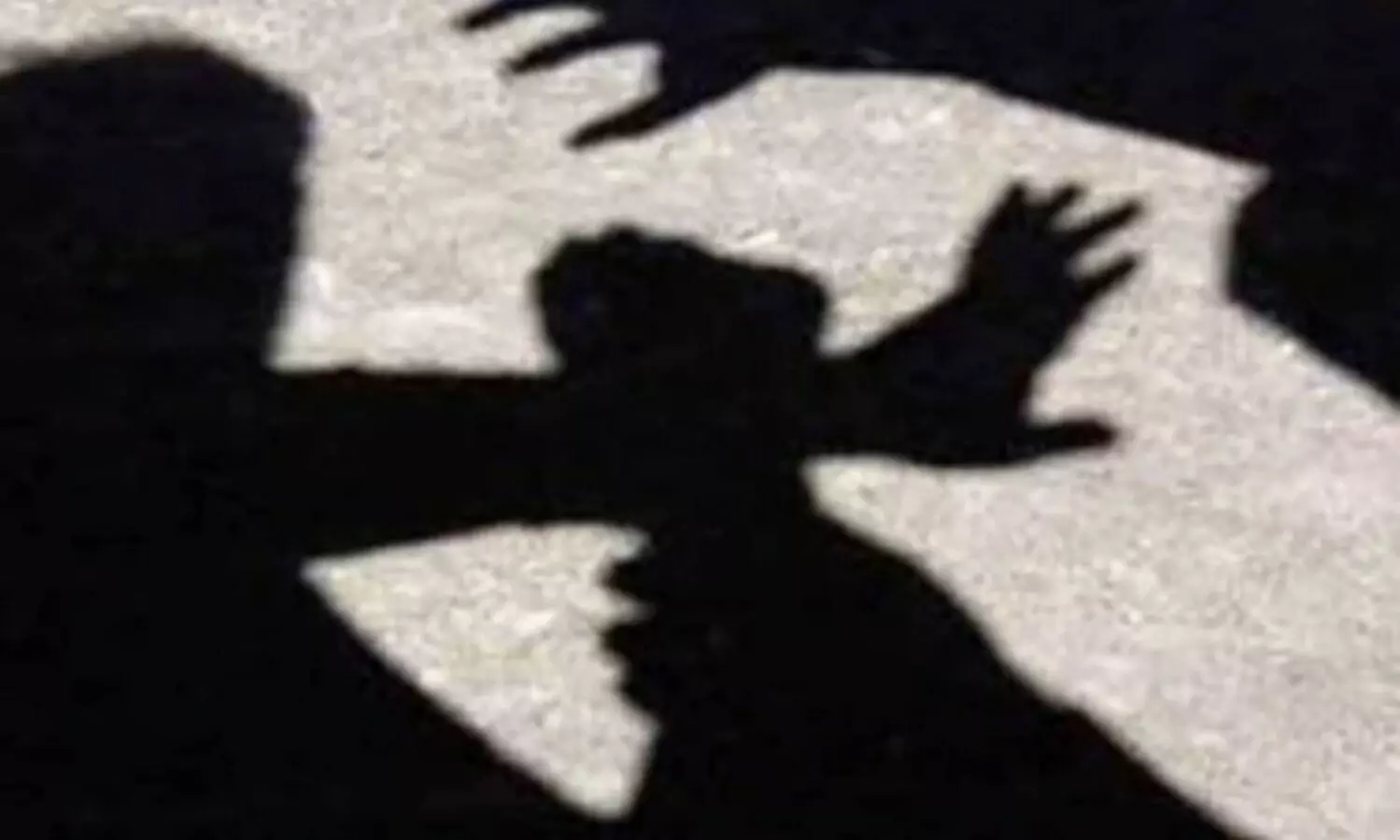 പുഴയിൽ കുളിച്ചതിന് മർദനം: മുഖ്യമന്ത്രിക്ക്​ പരാതി