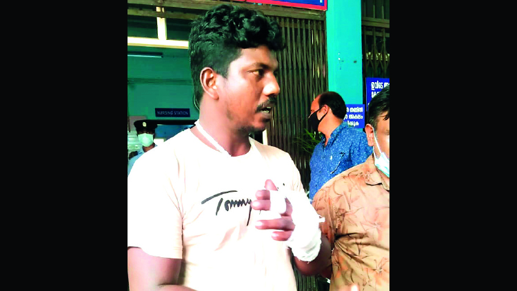 വാക്കേറ്റം: ഡി.വൈ.എഫ്.ഐ പ്രവർത്തകന്​ വെട്ടേറ്റു