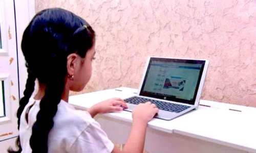 രാ​ജ്യ​ത്തെ 60 ല​ക്ഷം വി​ദ്യാ​ർ​ഥി​ക​ൾ വെ​ർ​ച്വ​ലാ​യി സ്‌​കൂ​ളു​ക​ളി​ൽ തി​രി​ച്ചെ​ത്തി