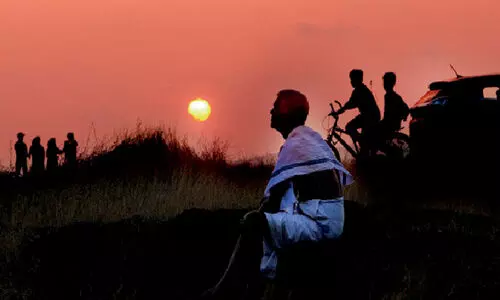 സഞ്ചാരികളൊഴുകി വിനോദ സഞ്ചാര കേന്ദ്രങ്ങൾ