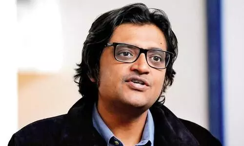 അർണബുമാരുടെ അർമാദത്തിൽ ഉന്മാദവിവശരായ വിഡ്​ഢികളുടെ രാജ്യമായി നാം മാറിയതെങ്ങനെ?