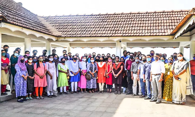 മുസ്രിസ് പൈതൃക പദ്ധതി: ഗൈഡുമാരുടെ യാത്ര ആരംഭിച്ചു മുസ്രിസ് പൈതൃക പദ്ധതി: ഗൈഡുമാരുടെ യാത്ര ആരംഭിച്ചു