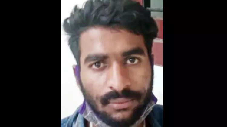 മൊബൈൽ കടയിൽ മോഷണം; പ്രതി പിടിയിൽ മൊബൈൽ കടയിൽ മോഷണം; പ്രതി പിടിയിൽ