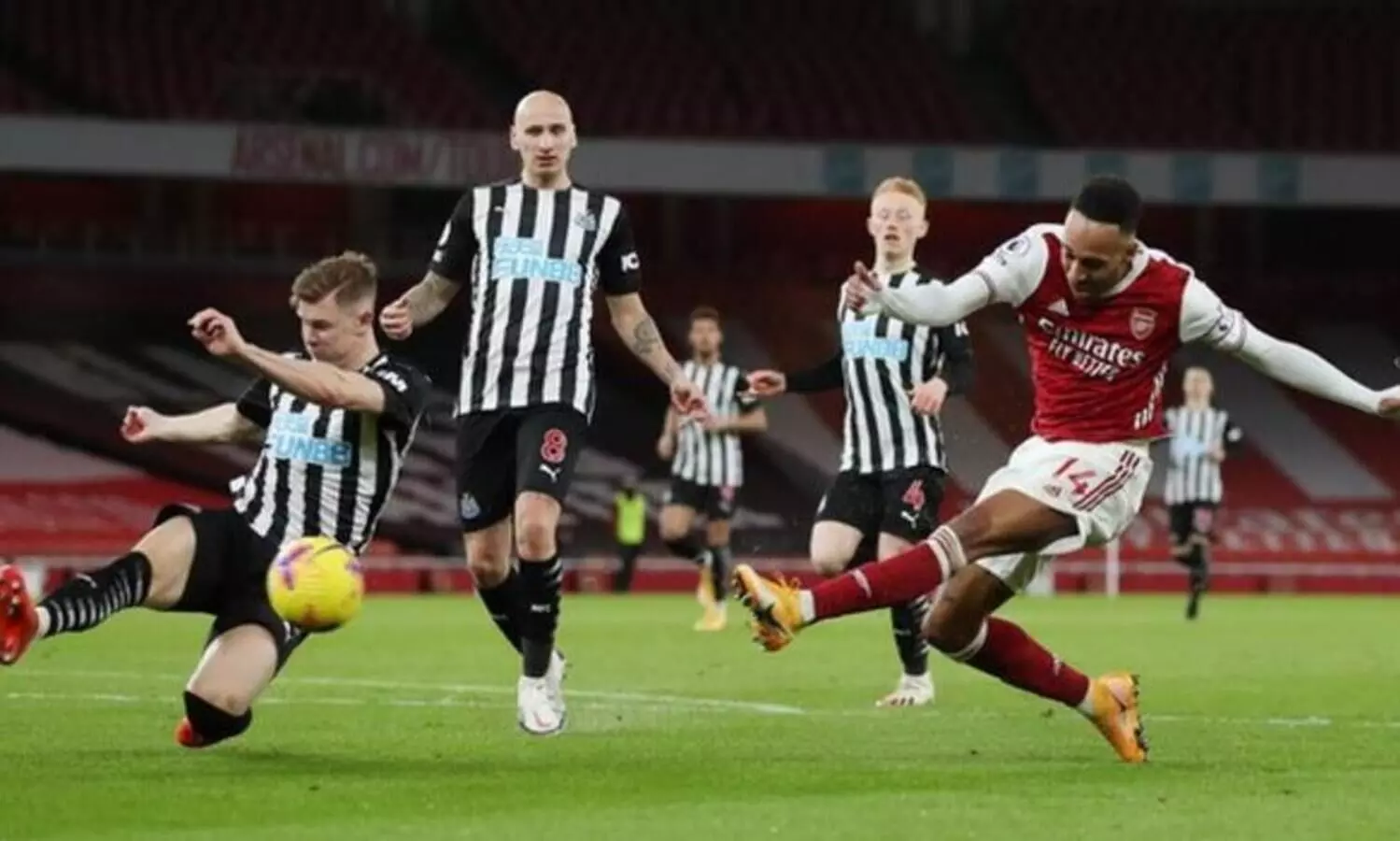 ഒബാമയാങ്​ വെടിക്കെട്ടിൽ ആഴ്​സണൽ