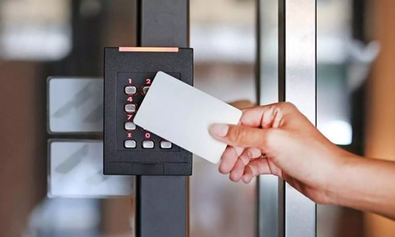 കാവലിന്​ യന്ത്രം റെഡി; ഇടക്കിടെ ചായ കുടിക്കാൻ ഇറങ്ങുന്ന സെക്രട്ടറിയേറ്റ്​ ജീവനക്കാർക്ക്​ ഇനി ഹാജറുണ്ടാകില്ല